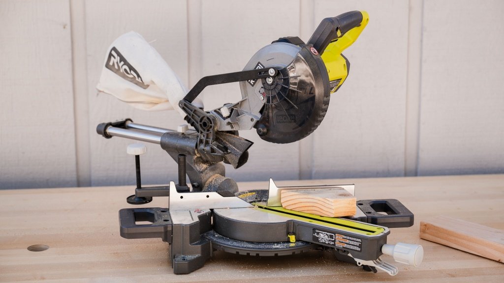 What Is a Compound Miter Saw? A Complete Beginner’s Guide
