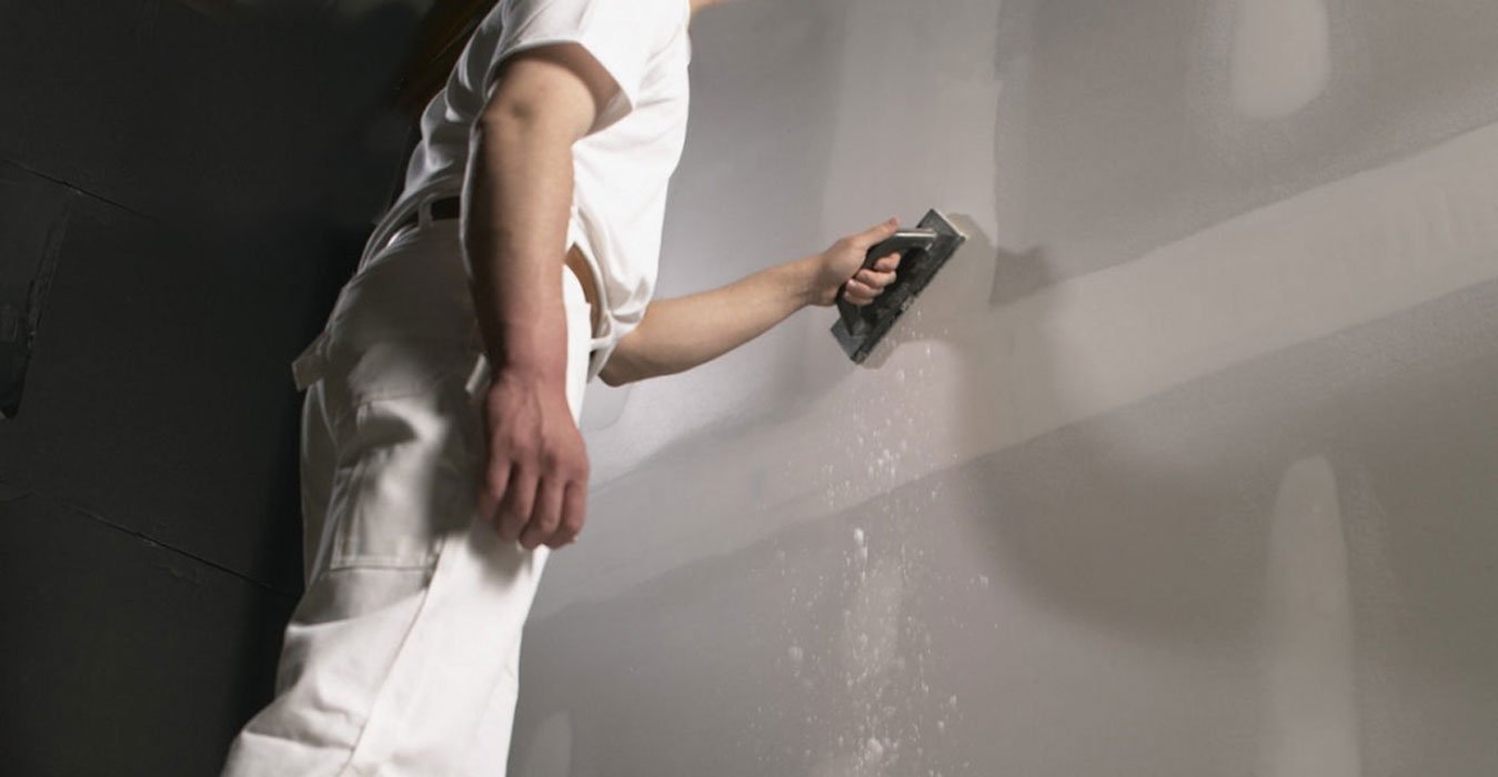 How Many Coats of Drywall Mud Do You Need for a Smooth Finish?