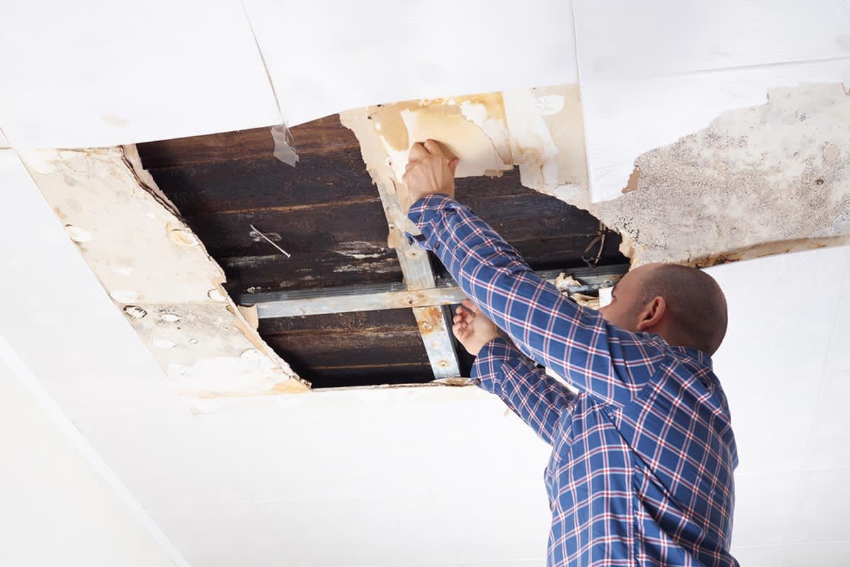 How Much Does It Cost to Fix a Hole in Drywall? Average Repair Prices Explained