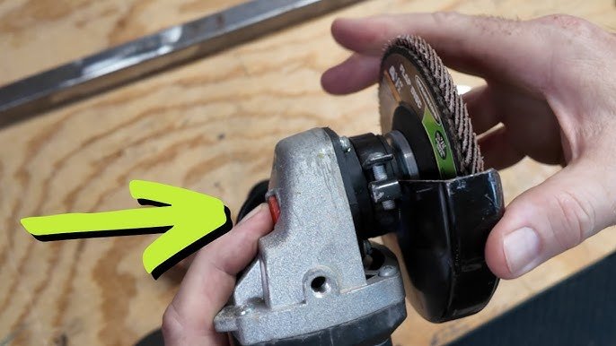 How to Change a Blade on an Angle Grinder Safely and Quickly