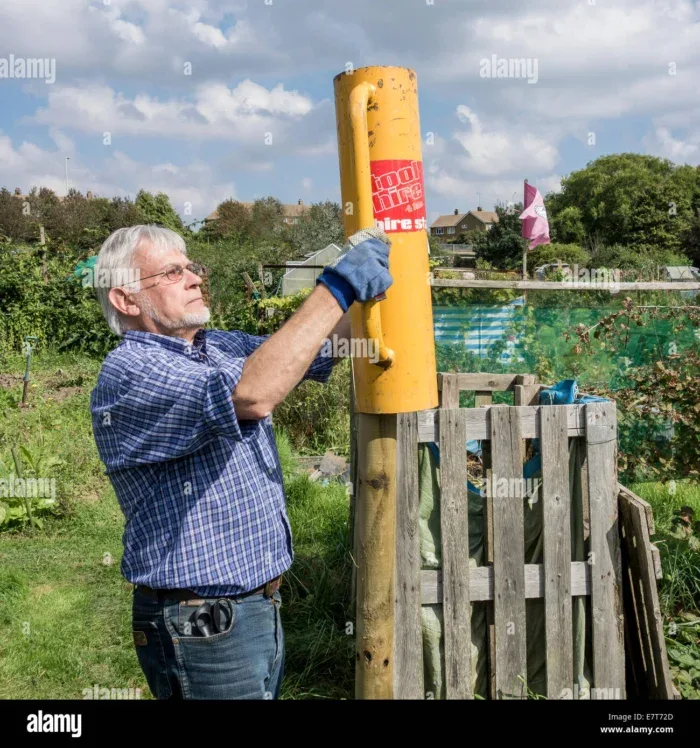 How to Hammer Fence Posts: A Step-by-Step Guide for Strong, Straight Fencing