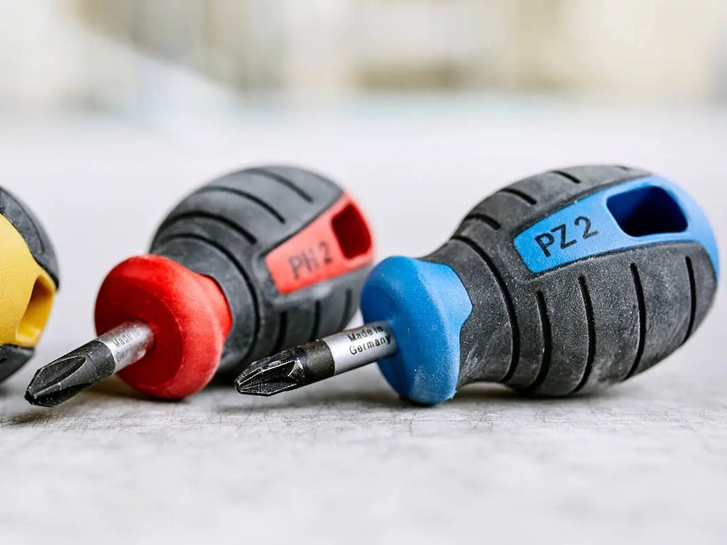 Different Types of Screwdrivers: A Complete Guide to Shapes, Uses, and Selection
