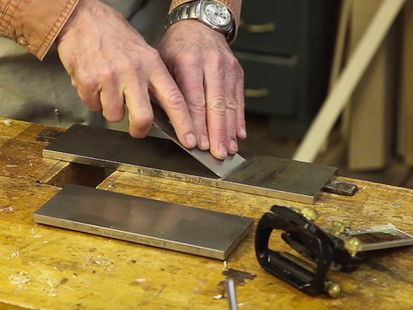How to Sharpen a Hand Plane Blade: Step-by-Step Guide for a Razor-Sharp Edge
